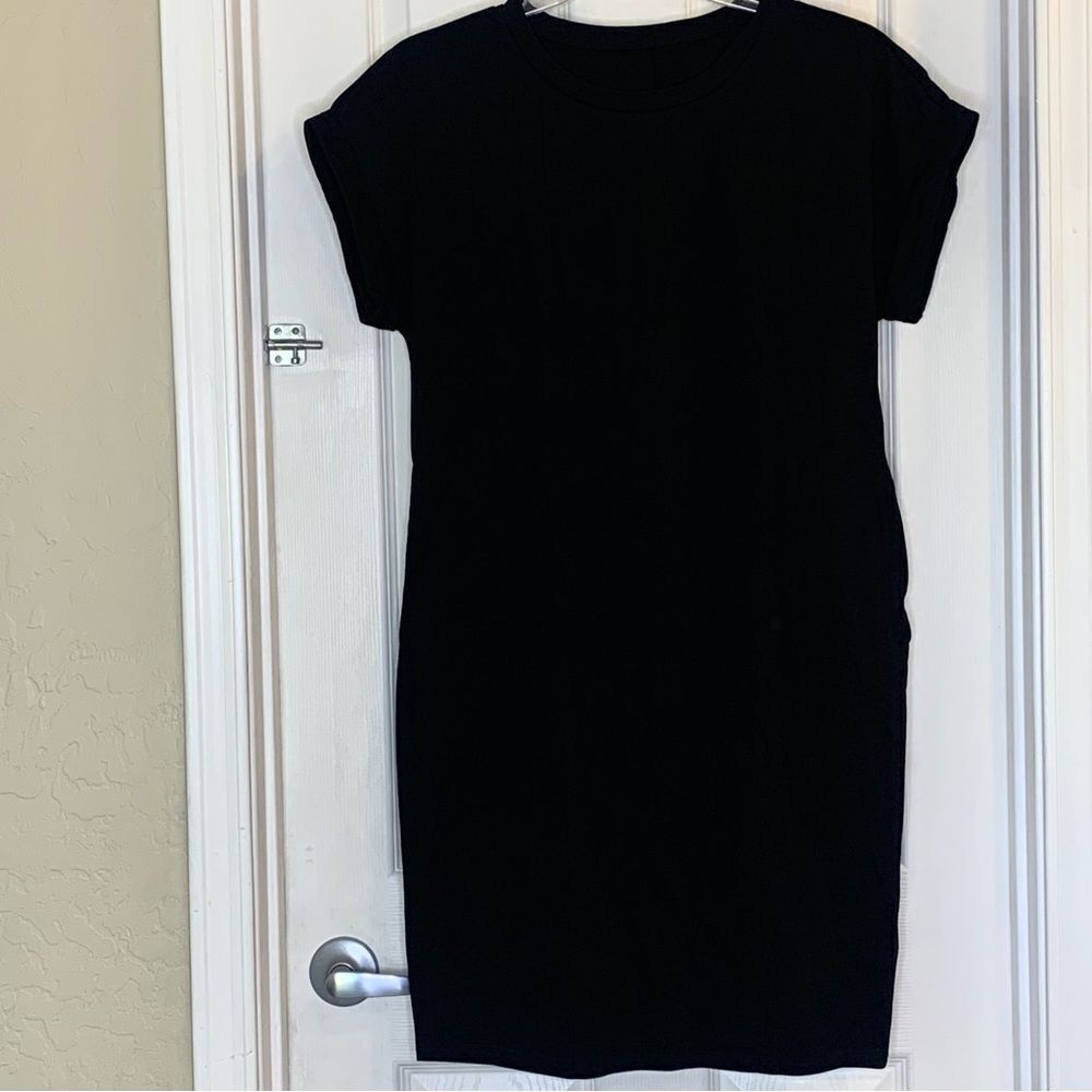 Black Tee Shirt Dress Size Medium